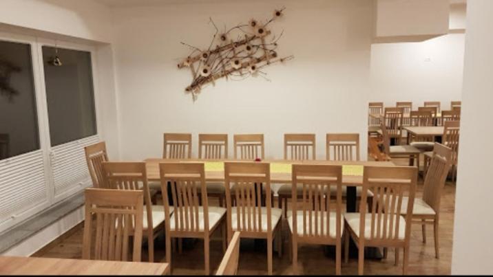 Hotel And Restaurant Ana Hrib-Loski Potok ภายนอก รูปภาพ